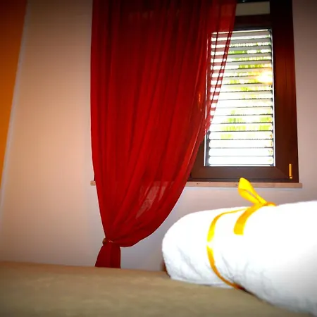 Federico Ii לינה וארוחת בוקר