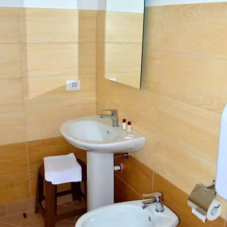 Federico Ii לינה וארוחת בוקר