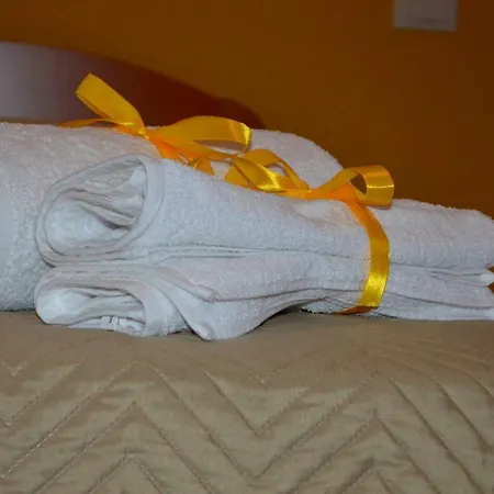 לינה וארוחת בוקר Federico Ii 3*